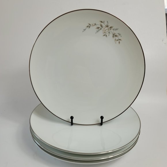 Noritake Other - FOUR Noritake China Marietta #6653 Dinner Plates White Roses & Buds to One Side